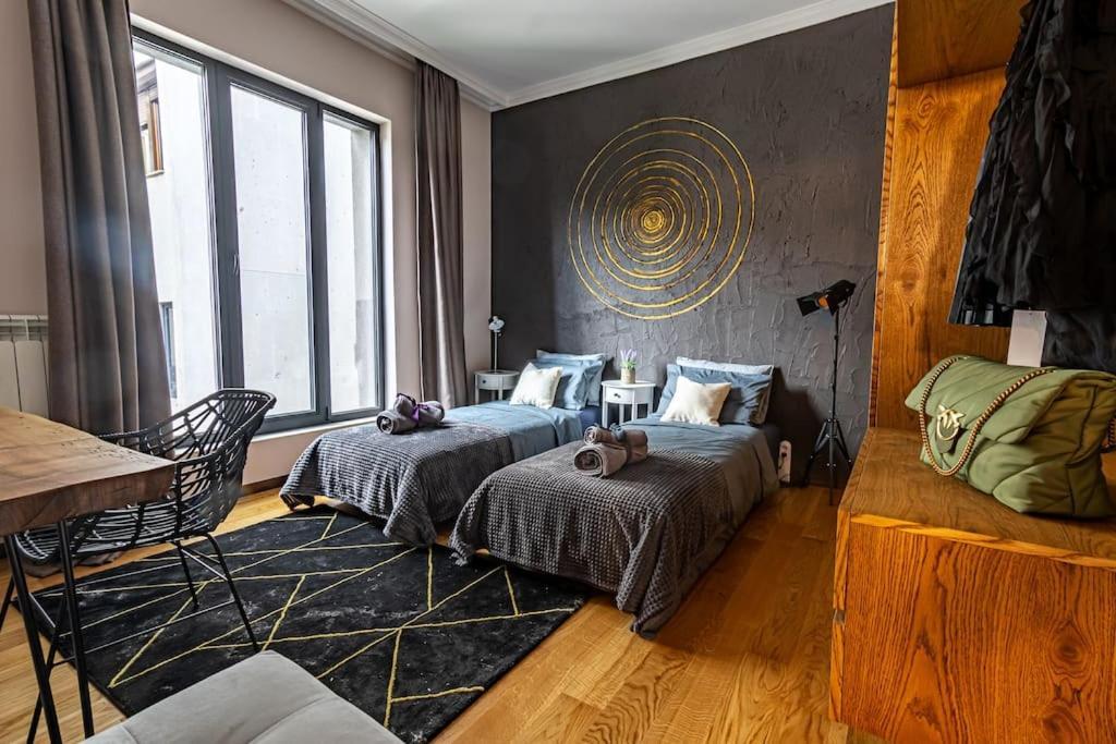 Top Central Design, 2 Bedroom, Ndk, Free Secured Parking Sofia Buitenkant foto