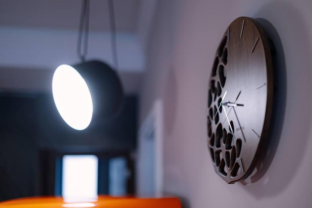 Top Central Design, 2 Bedroom, Ndk, Free Secured Parking Sofia Buitenkant foto