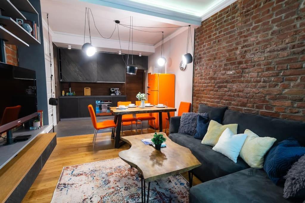 Top Central Design, 2 Bedroom, Ndk, Free Secured Parking Sofia Buitenkant foto